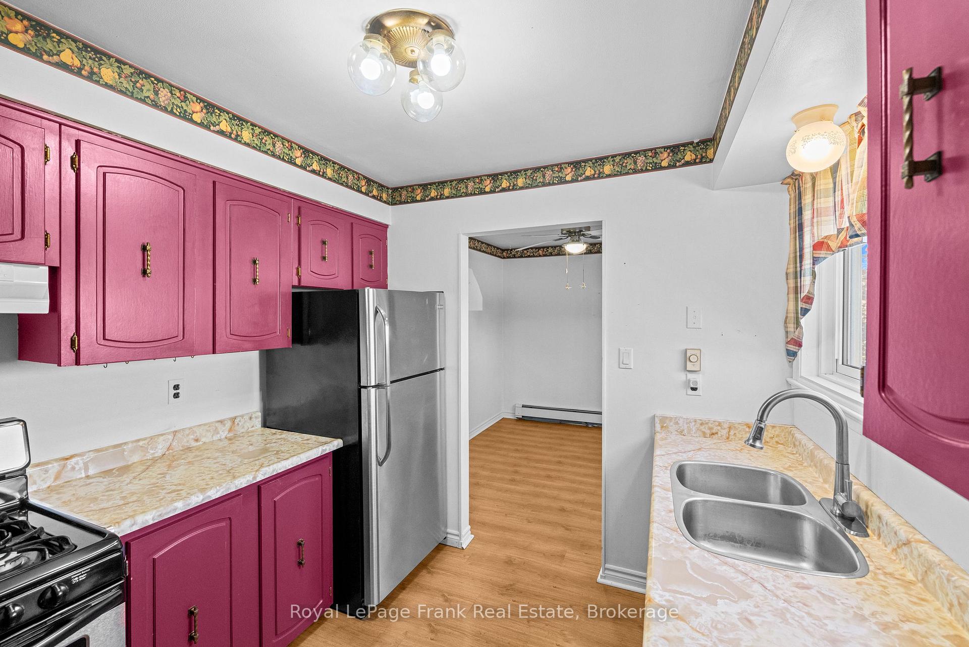 Photo 15 of Unit 28, 18 Reygate Court, Ajax, South East — HOMEH
