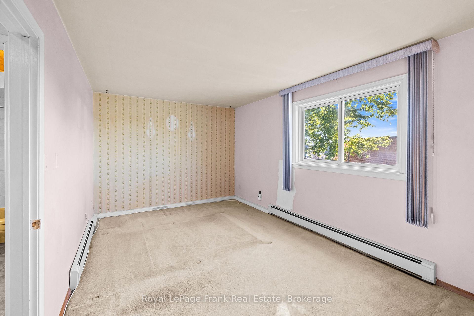 Photo 17 of Unit 28, 18 Reygate Court, Ajax, South East — HOMEH