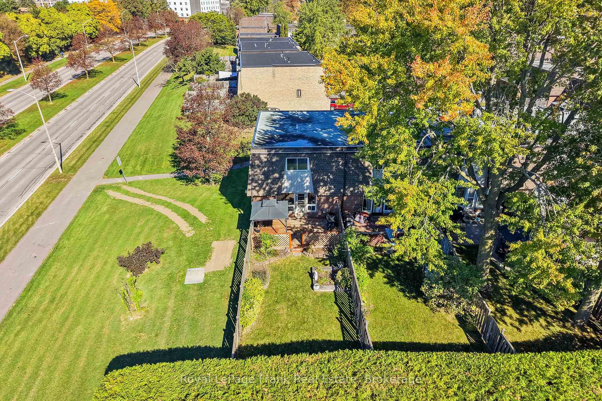 Photo 34 of Unit 28, 18 Reygate Court, Ajax, South East — HOMEH