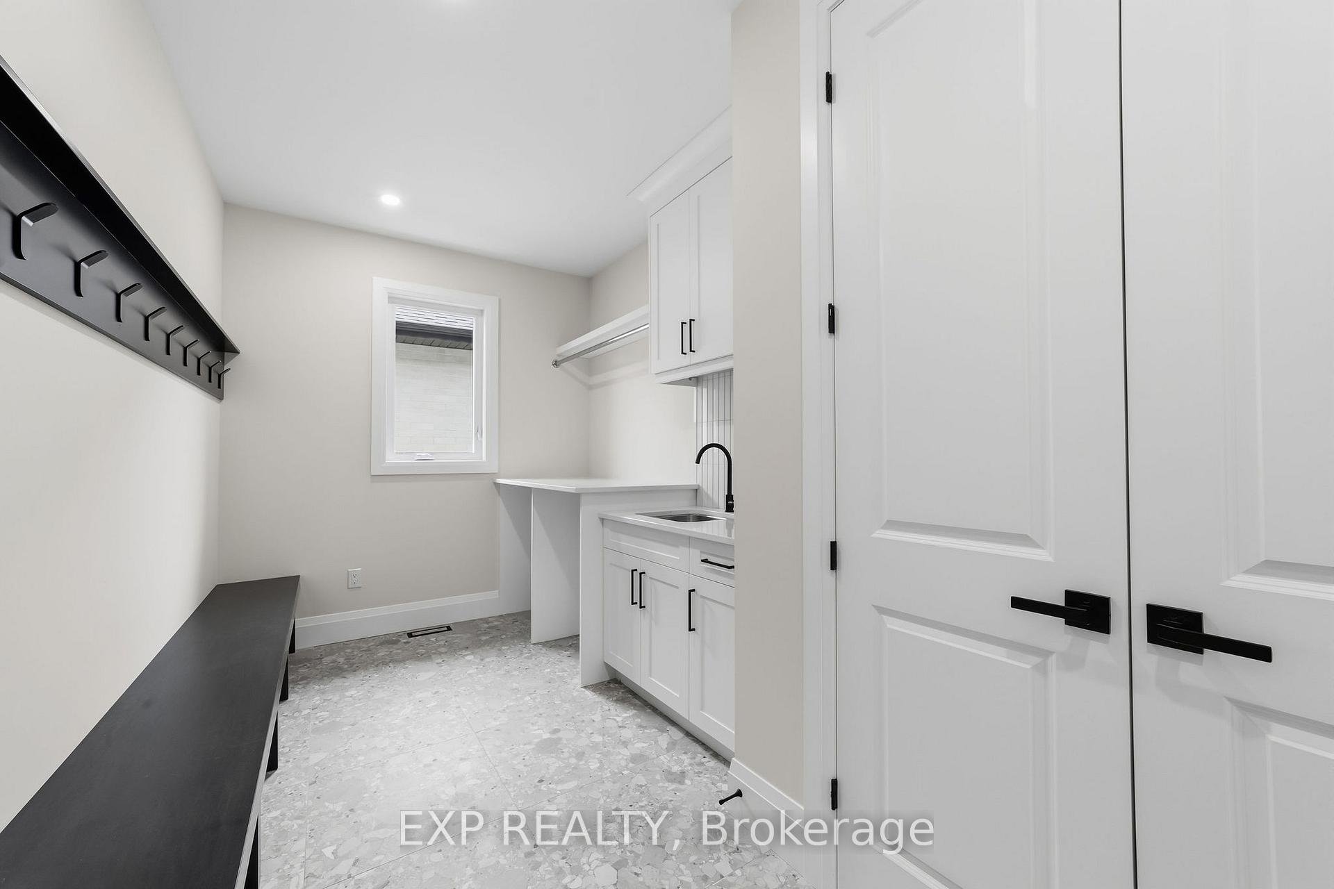 Photo 18 of 404 Erie Street, Warwick, Watford — HOMEH