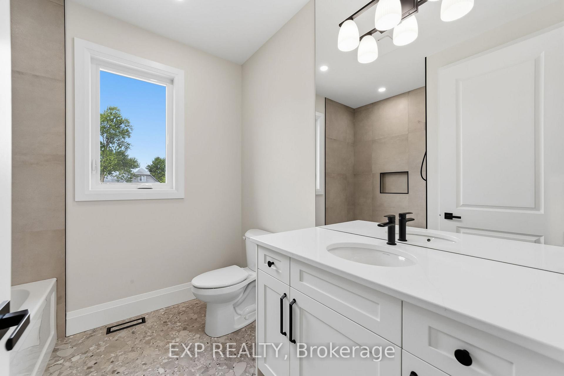 Photo 21 of 404 Erie Street, Warwick, Watford — HOMEH