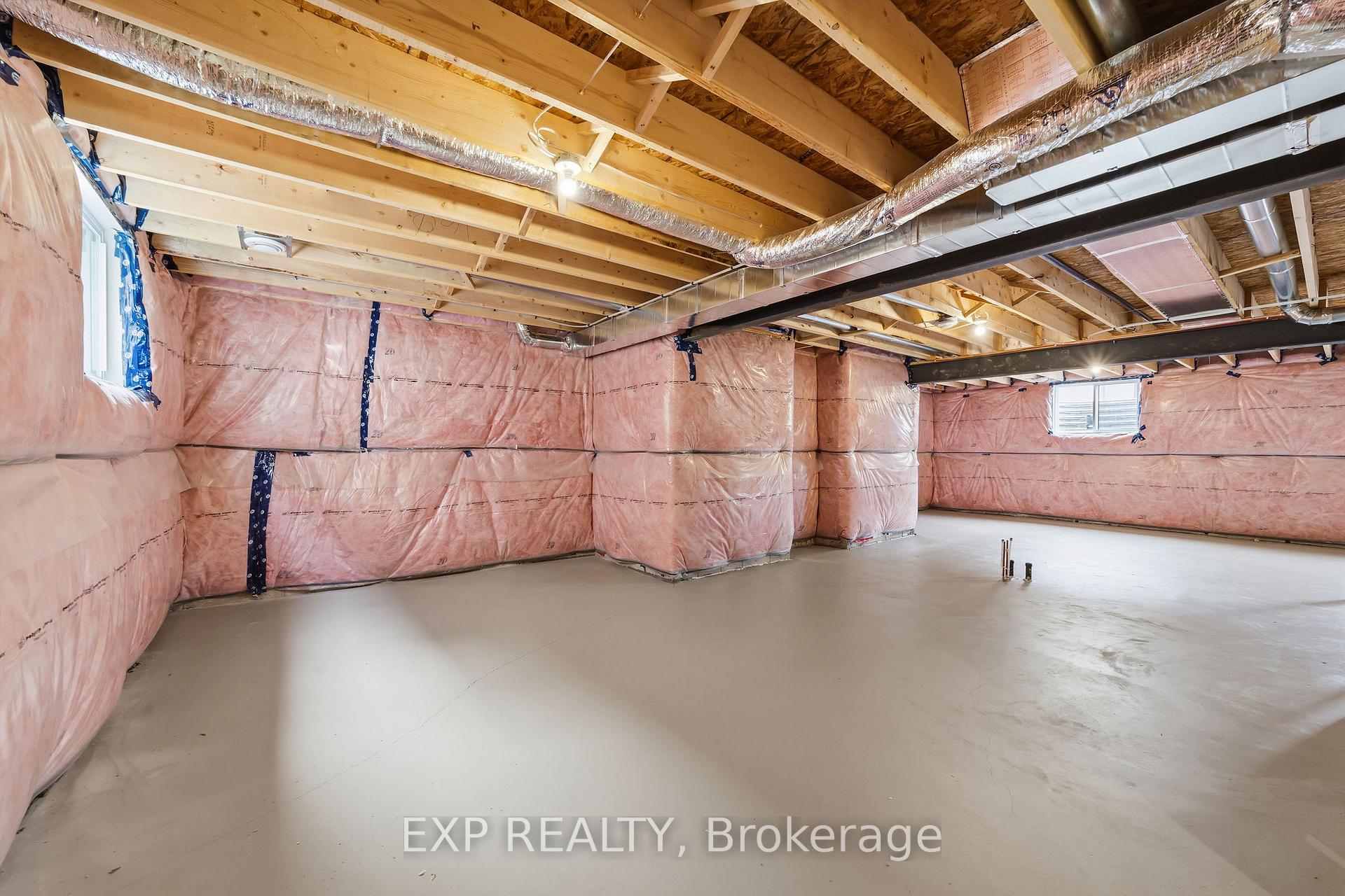 Photo 29 of 404 Erie Street, Warwick, Watford — HOMEH