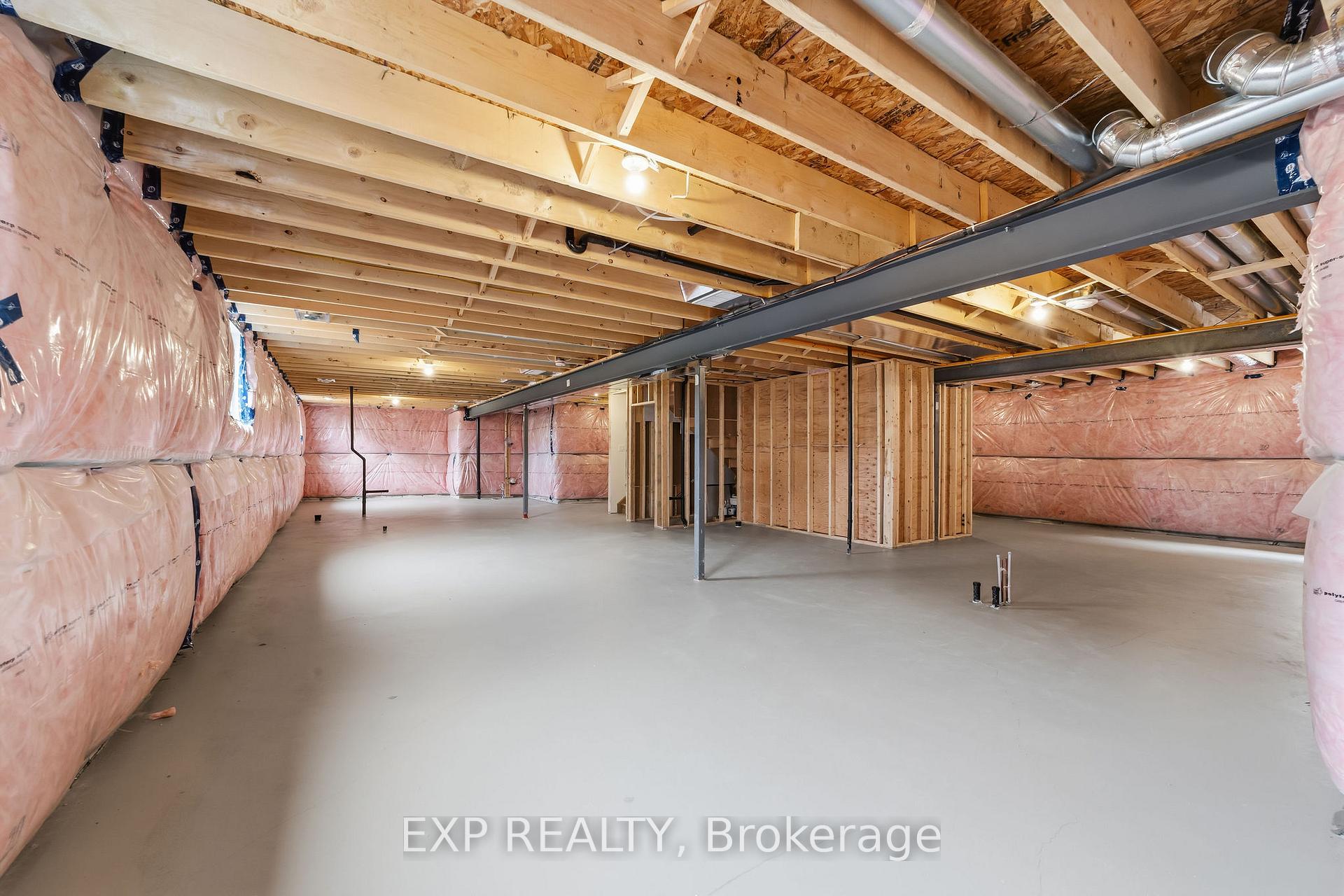 Photo 31 of 404 Erie Street, Warwick, Watford — HOMEH