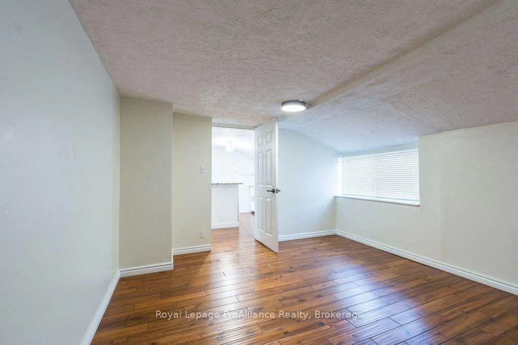 Photo 39 of 95 Grier Street, Belleville, Belleville Ward — HOMEH