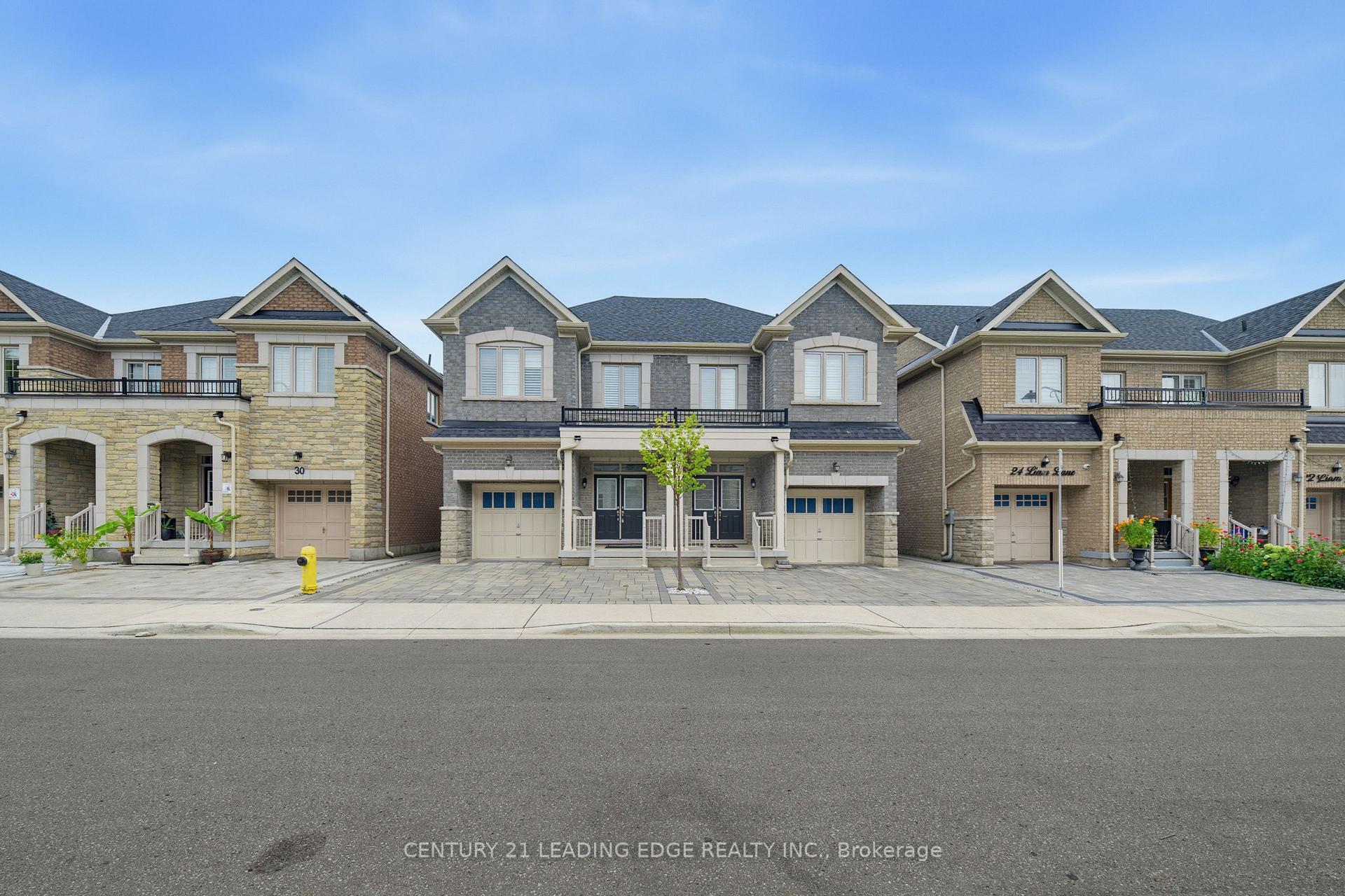 Photo 3 of 28 Liam Lane, Markham, Cedarwood — HOMEH
