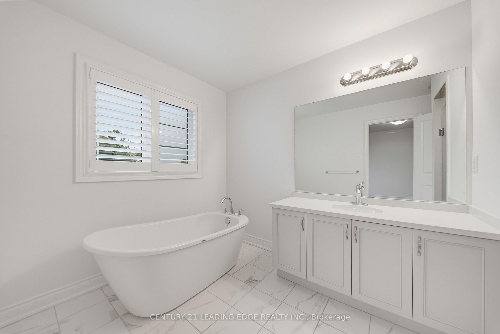 Photo 18 of 28 Liam Lane, Markham, Cedarwood — HOMEH
