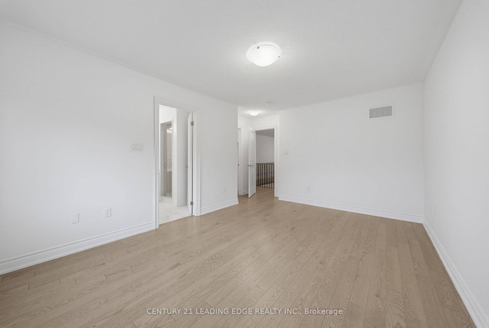 Photo 22 of 28 Liam Lane, Markham, Cedarwood — HOMEH