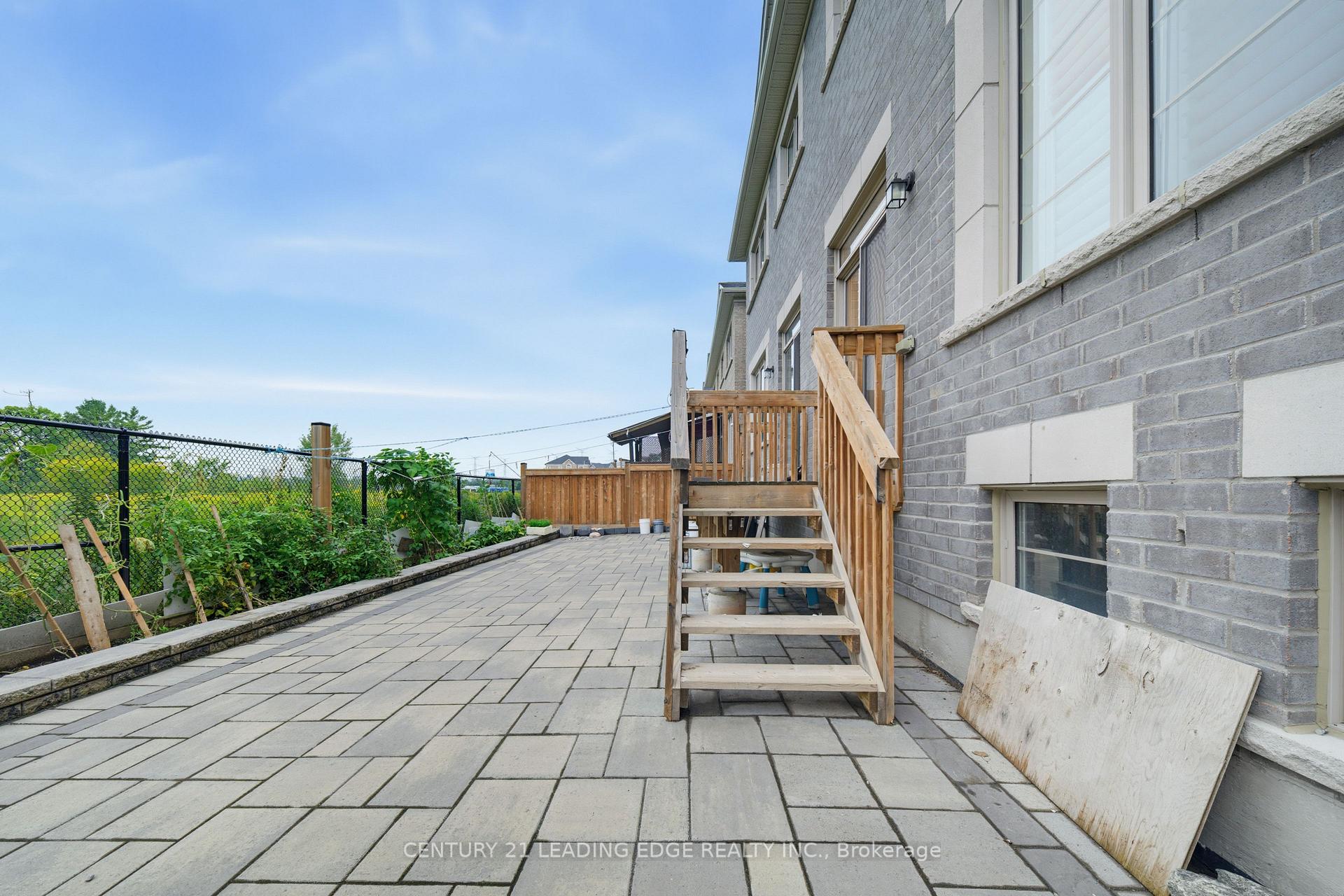 Photo 38 of 28 Liam Lane, Markham, Cedarwood — HOMEH