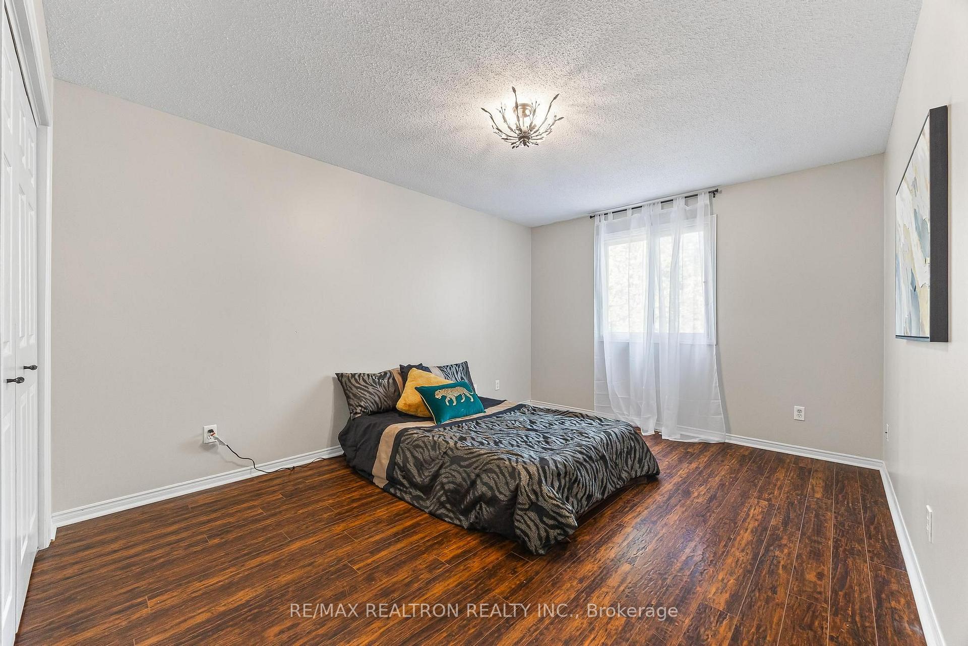 Photo 15 of 805 Milford Drive, Peterborough, Ashburnham Ward 4 — HOMEH