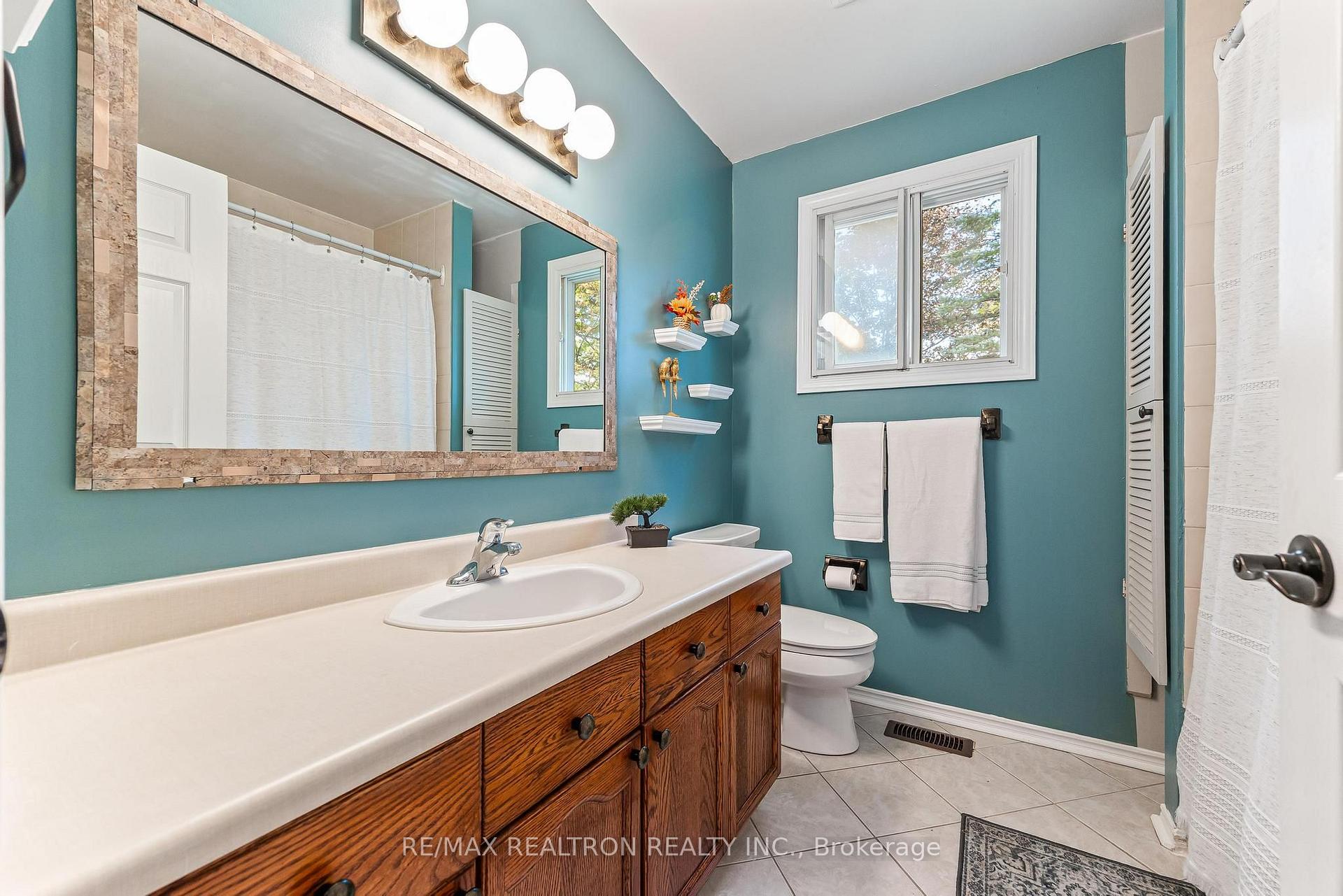 Photo 16 of 805 Milford Drive, Peterborough, Ashburnham Ward 4 — HOMEH