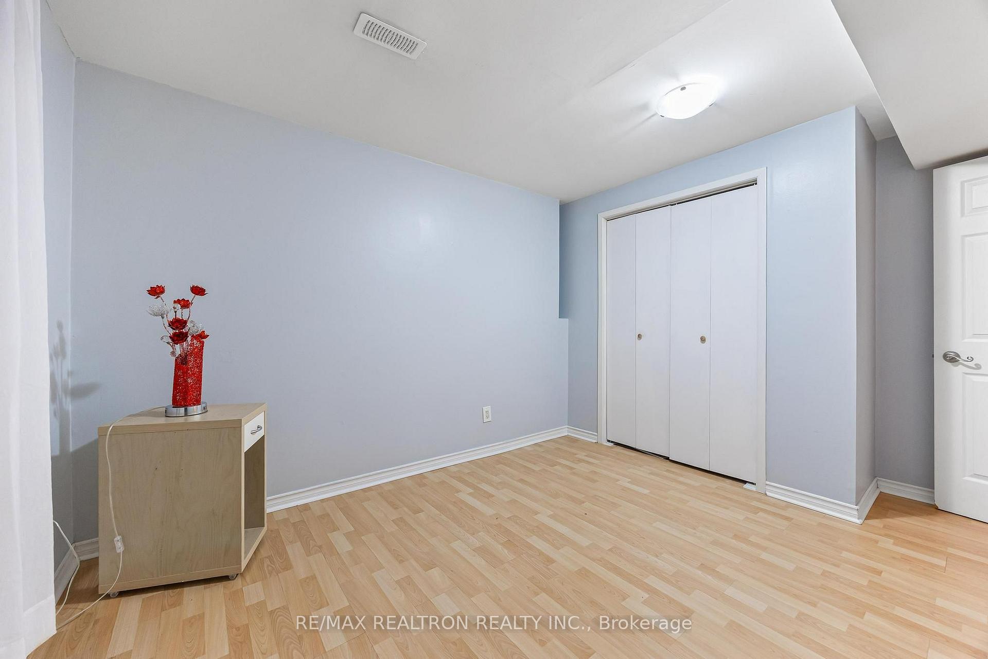 Photo 23 of 805 Milford Drive, Peterborough, Ashburnham Ward 4 — HOMEH