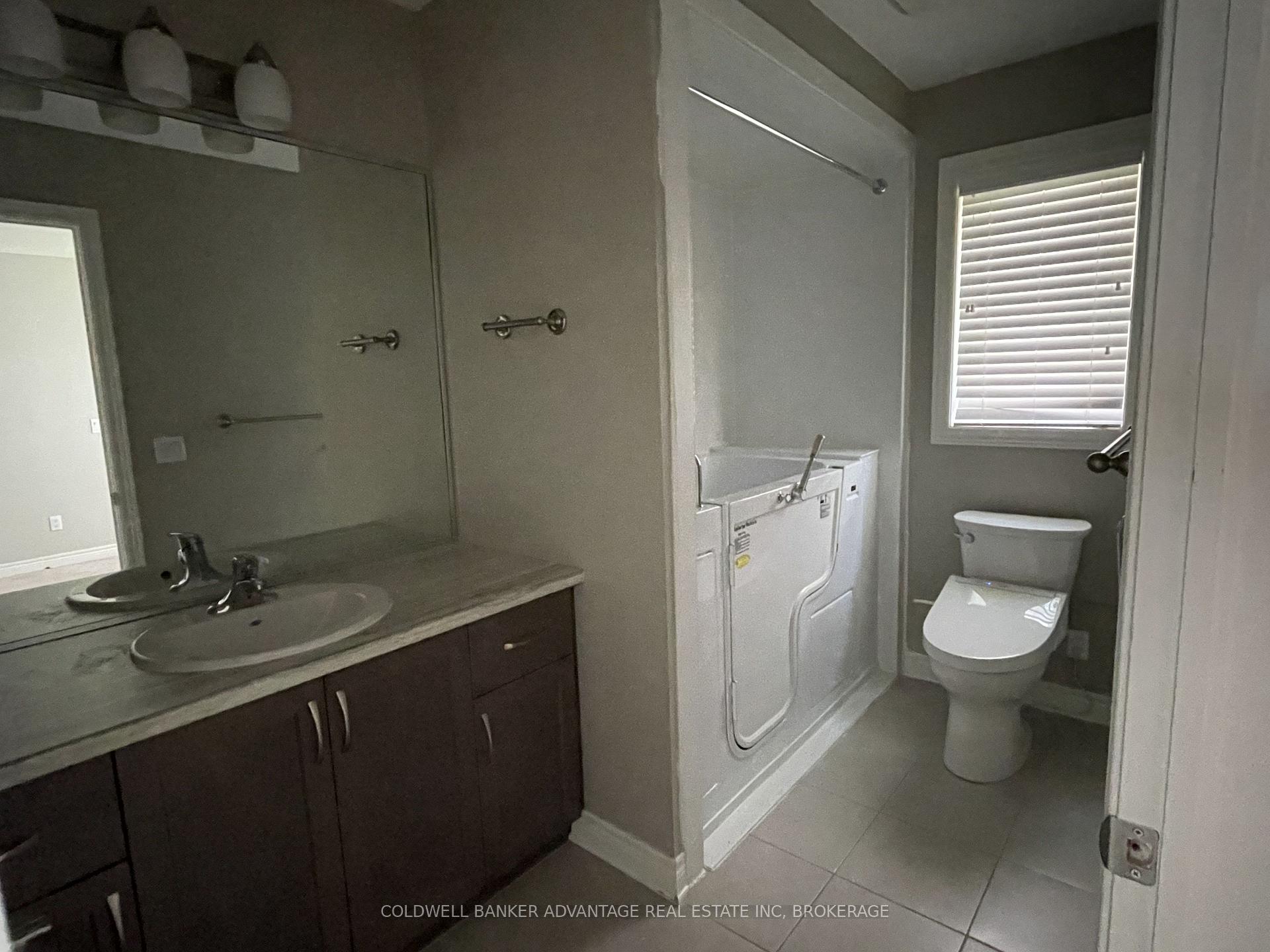 Photo 11 of 284 Classic Avenue, Welland, Lincoln/Crowland — HOMEH