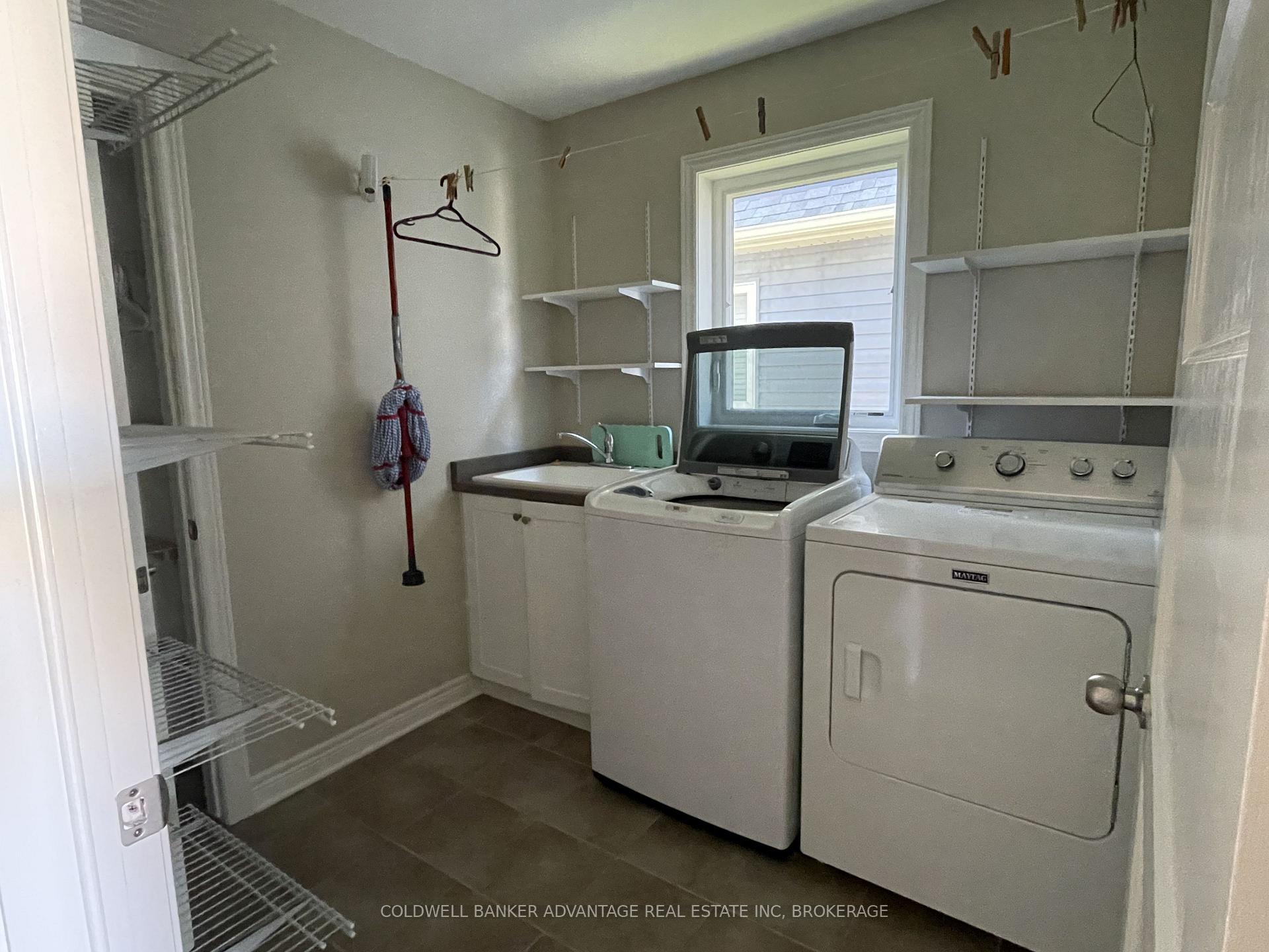 Photo 12 of 284 Classic Avenue, Welland, Lincoln/Crowland — HOMEH