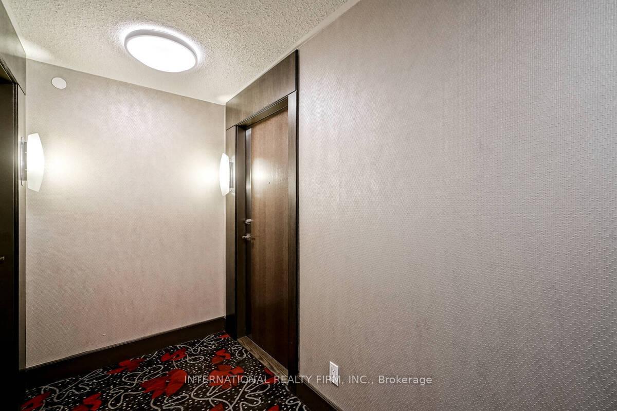 Photo 6 of Unit 2222, 2 Eva Road, Etobicoke, Etobicoke West Mall — HOMEH