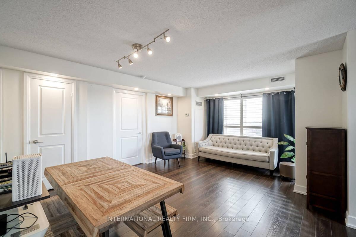 Photo 9 of Unit 2222, 2 Eva Road, Etobicoke, Etobicoke West Mall — HOMEH
