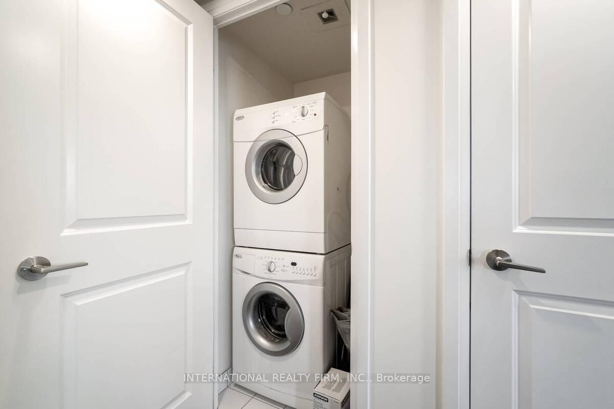 Photo 20 of Unit 2222, 2 Eva Road, Etobicoke, Etobicoke West Mall — HOMEH