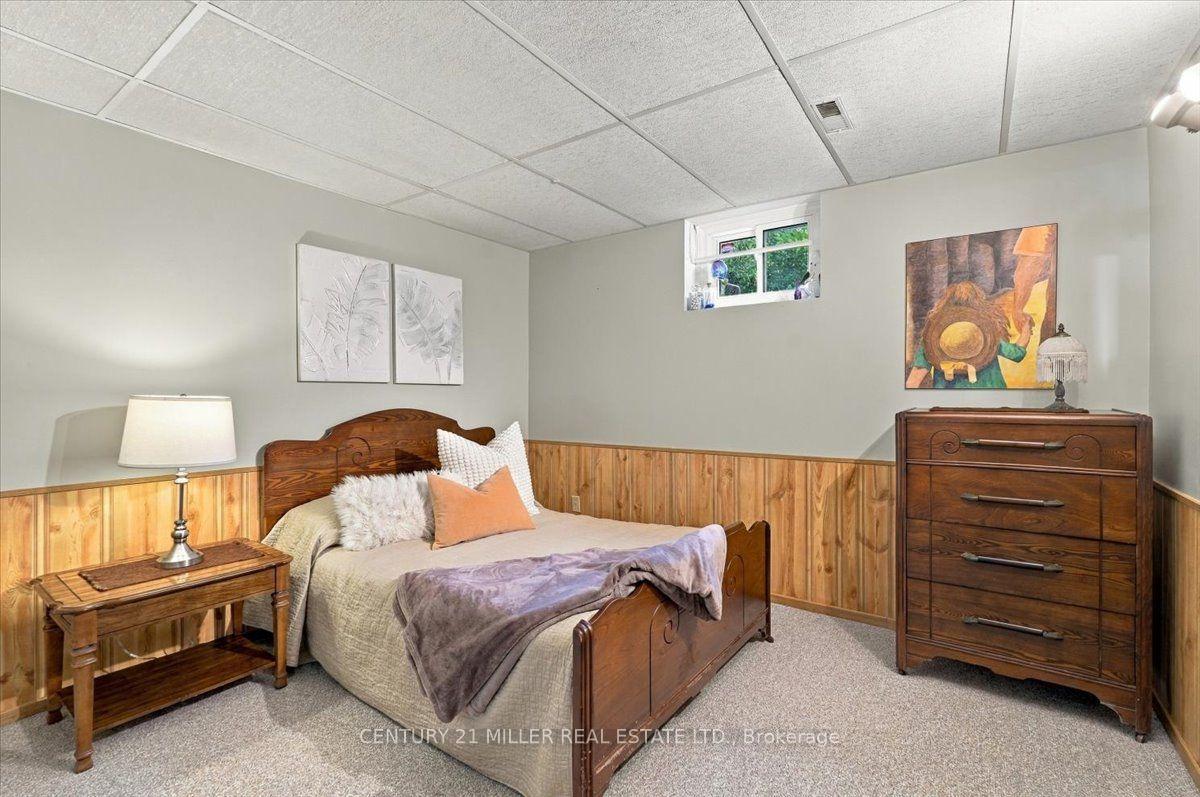 Photo 29 of 2044 Coral Crescent, Burlington, Mountainside — HOMEH