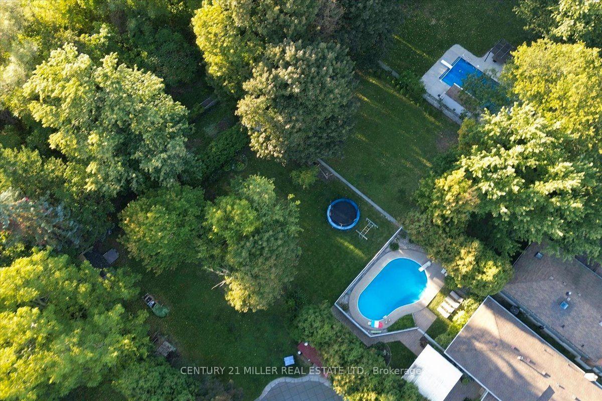 Photo 47 of 2044 Coral Crescent, Burlington, Mountainside — HOMEH