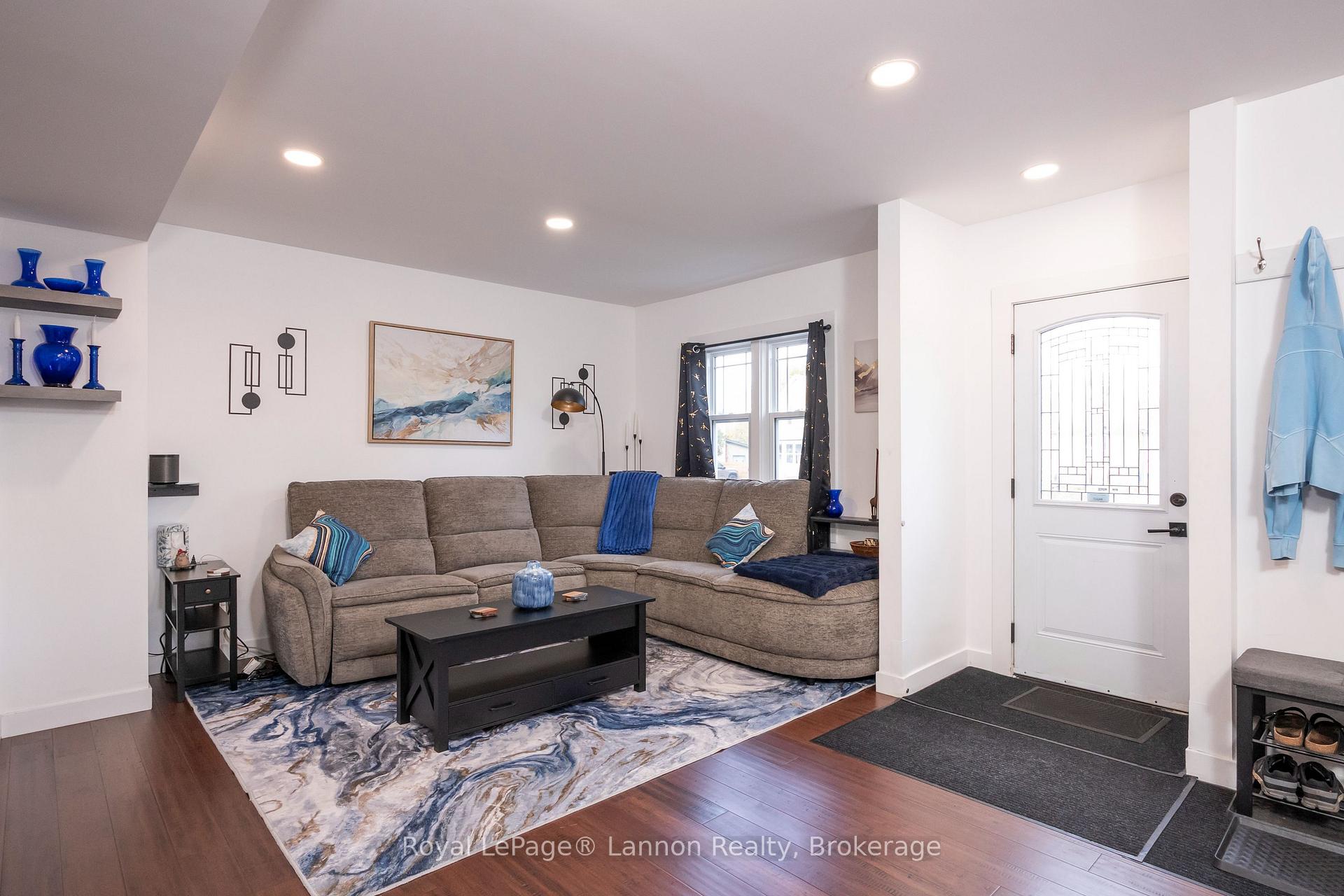 Photo 7 of 234 Amelia St Street E, Thunder Bay, Westfort — HOMEH