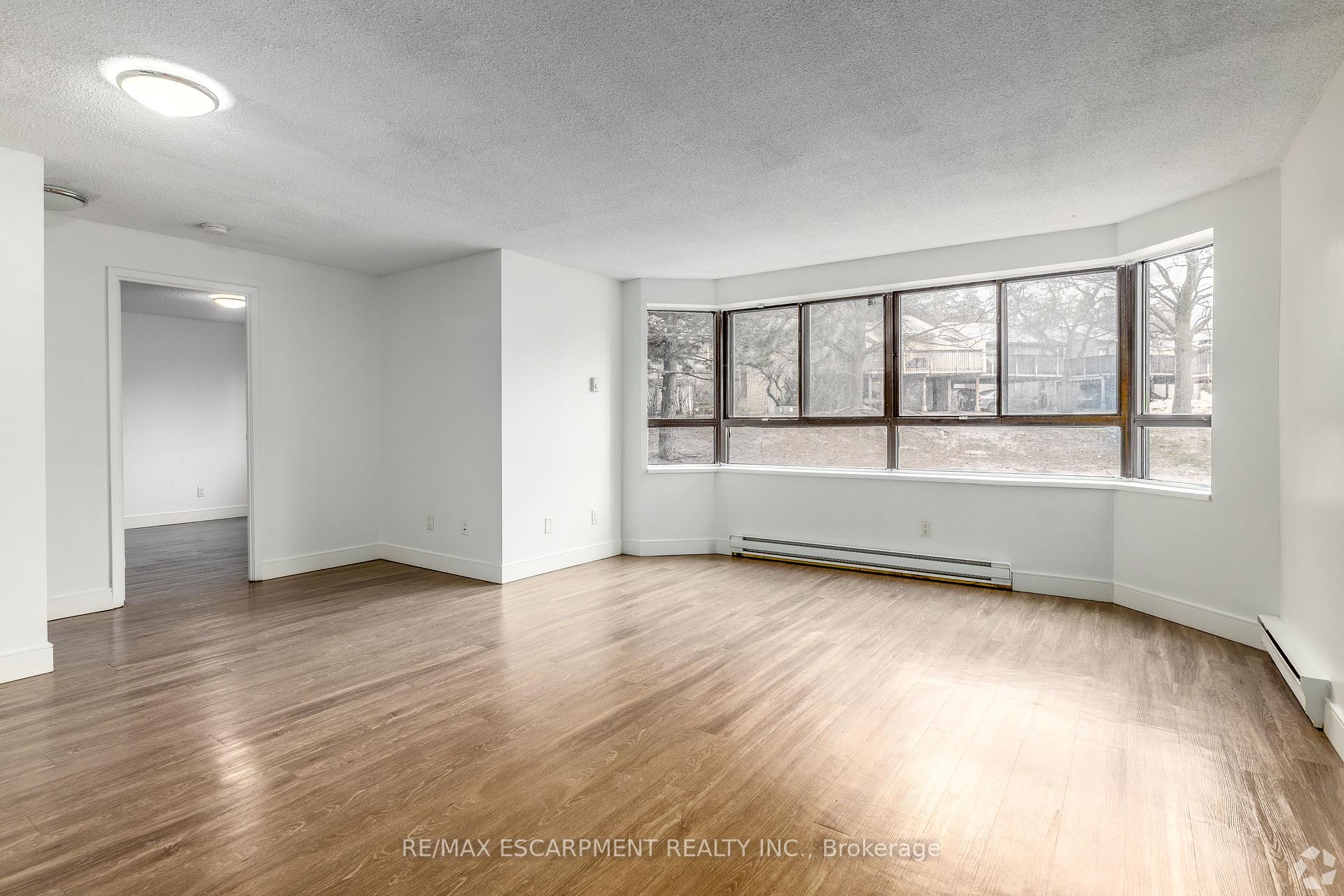 Photo 4 of Unit 510, 547 Belmont Avenue W, Kitchener, Cherry Hill — HOMEH