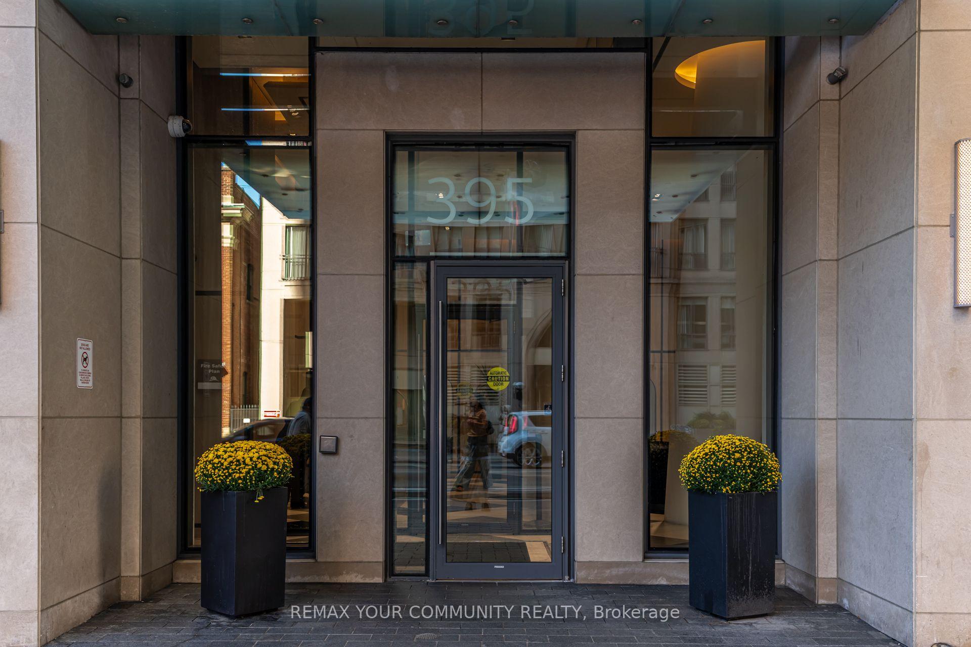Photo 3 of Unit 1706, 395 Bloor Street E, Toronto, North St. James Town — HOMEH