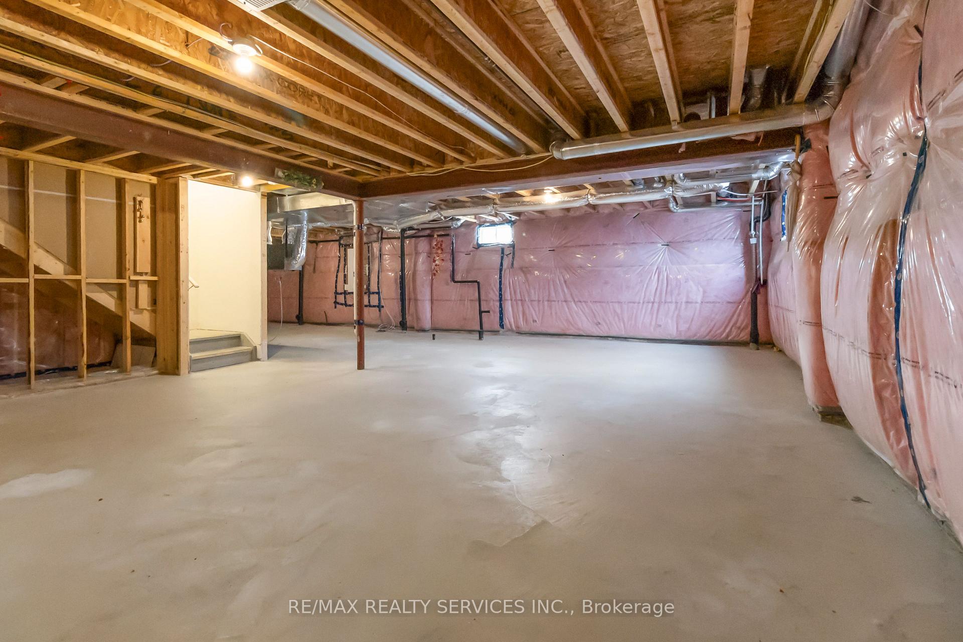Photo 30 of 49 Dennis Avenue, Brantford, Northwest Industrial — HOMEH