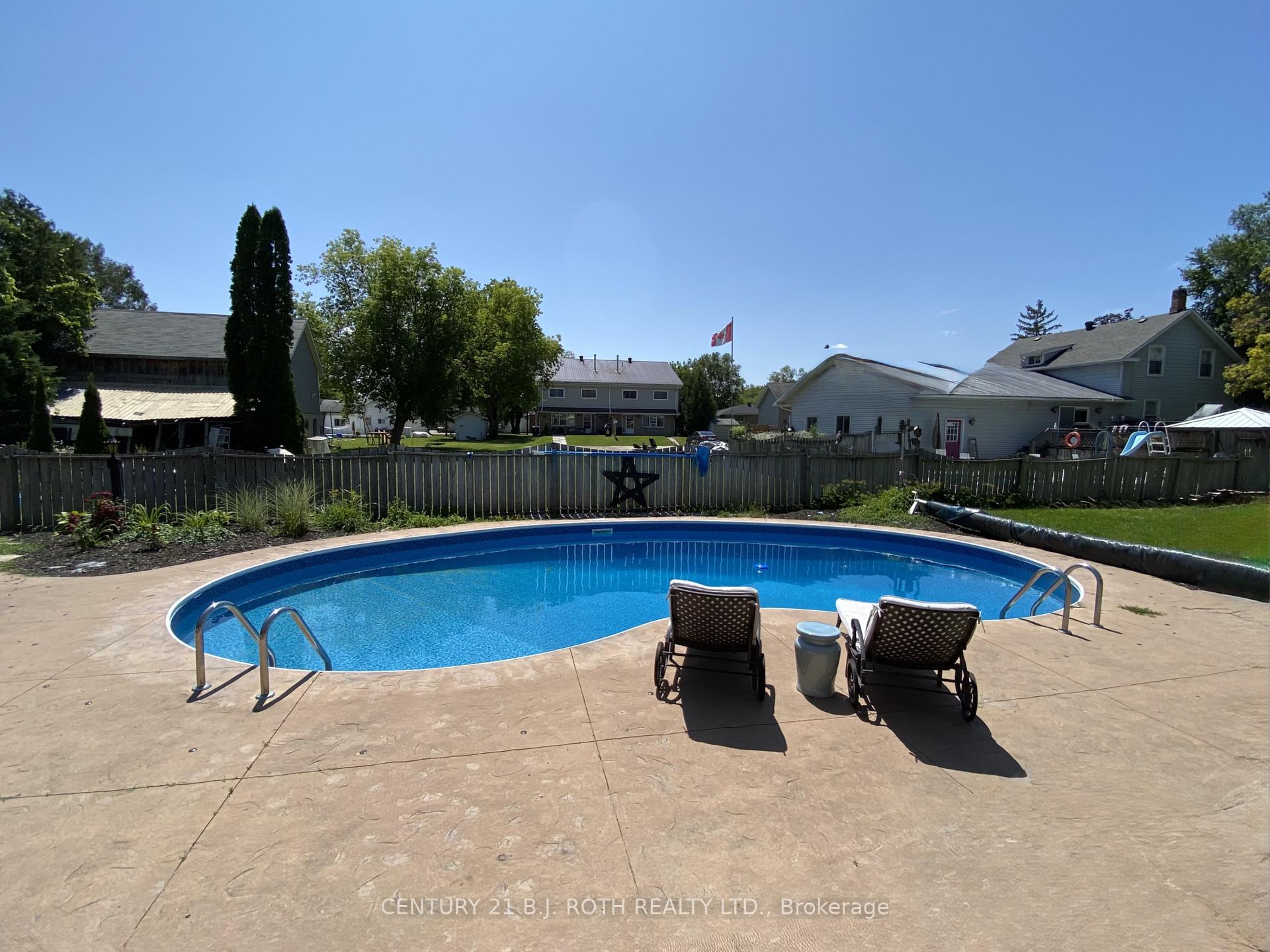 Photo 19 of 201 Point Street, Clearview, Stayner — HOMEH