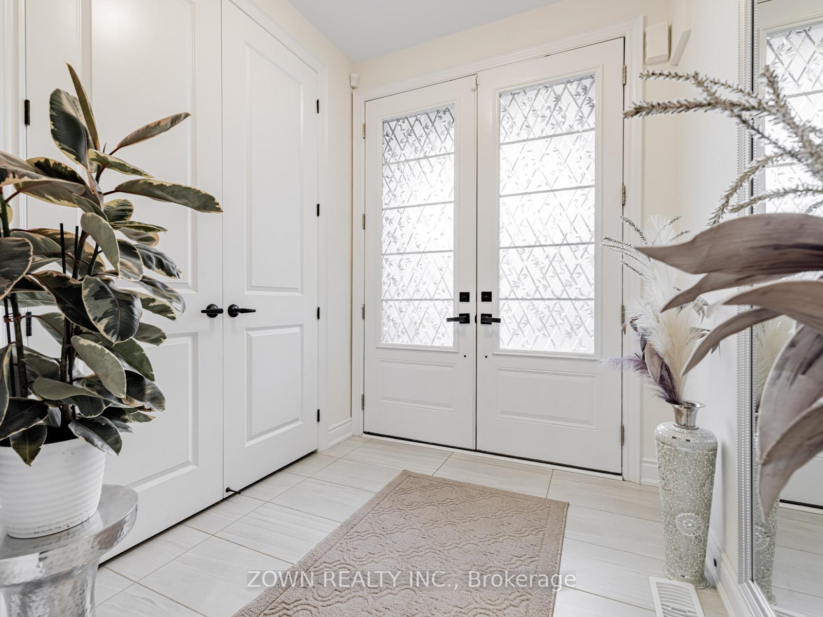 Photo 3 of 1352 Blackmore Street, Innisfil, Alcona — HOMEH