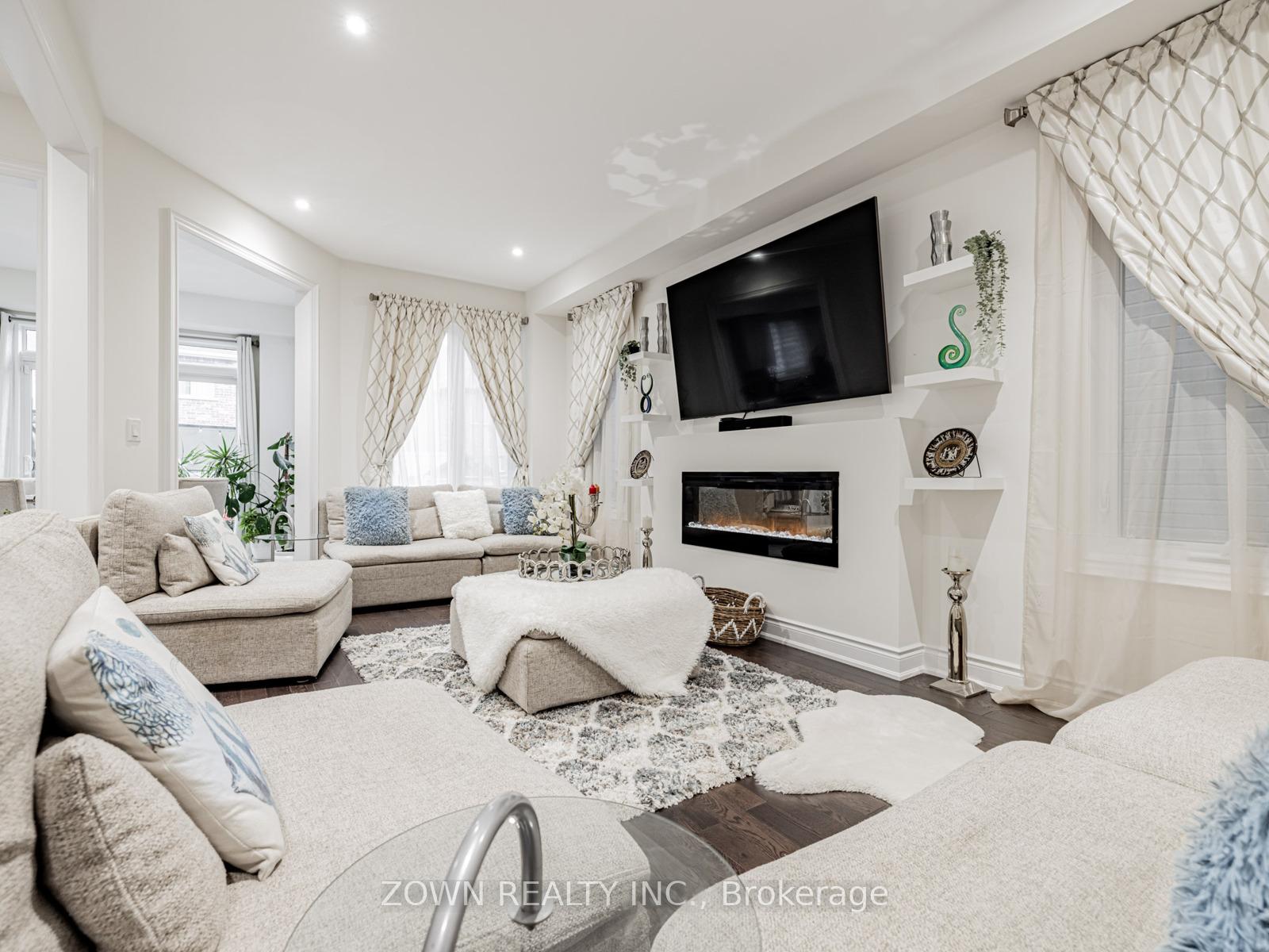 Photo 9 of 1352 Blackmore Street, Innisfil, Alcona — HOMEH