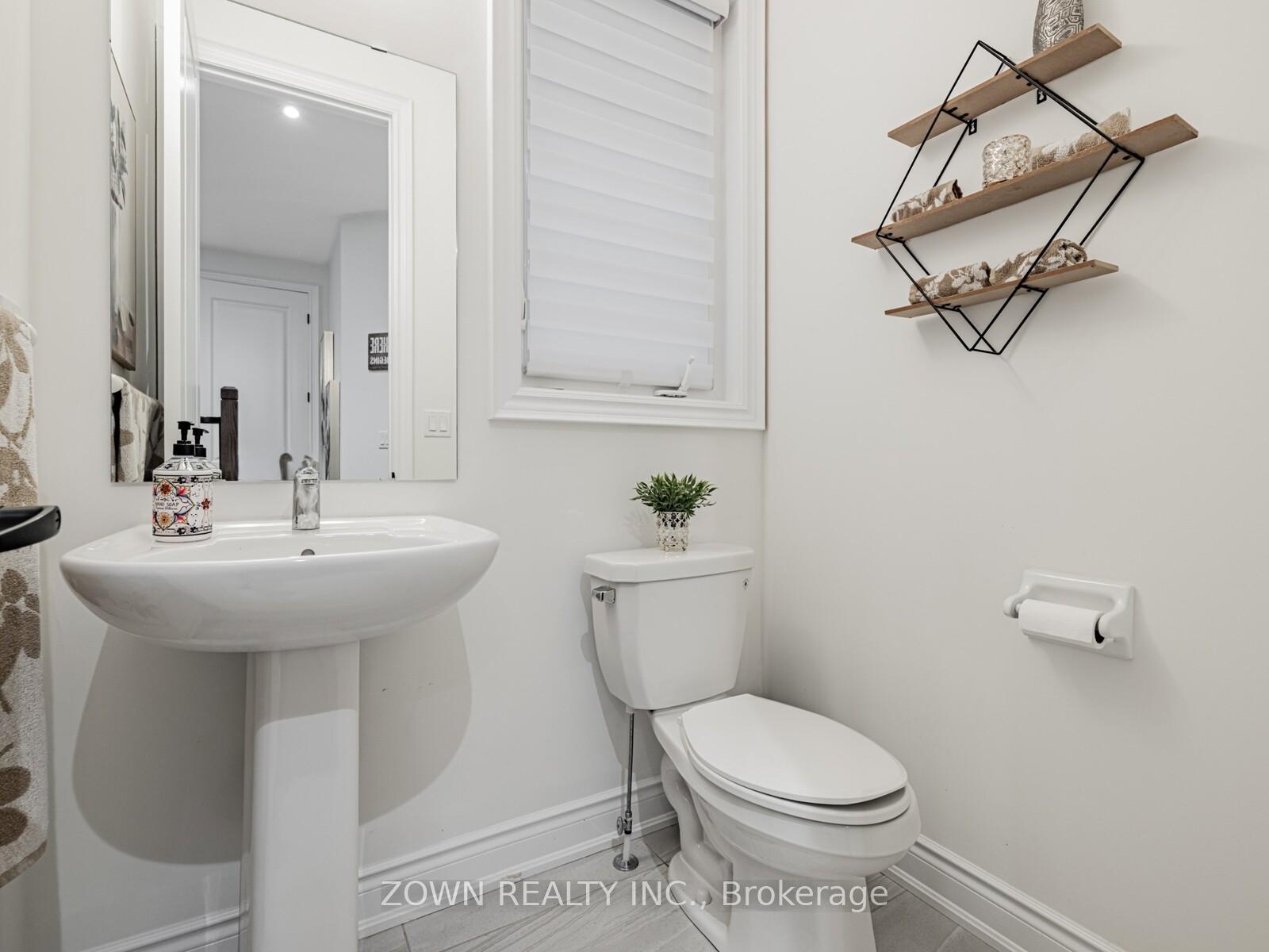 Photo 15 of 1352 Blackmore Street, Innisfil, Alcona — HOMEH