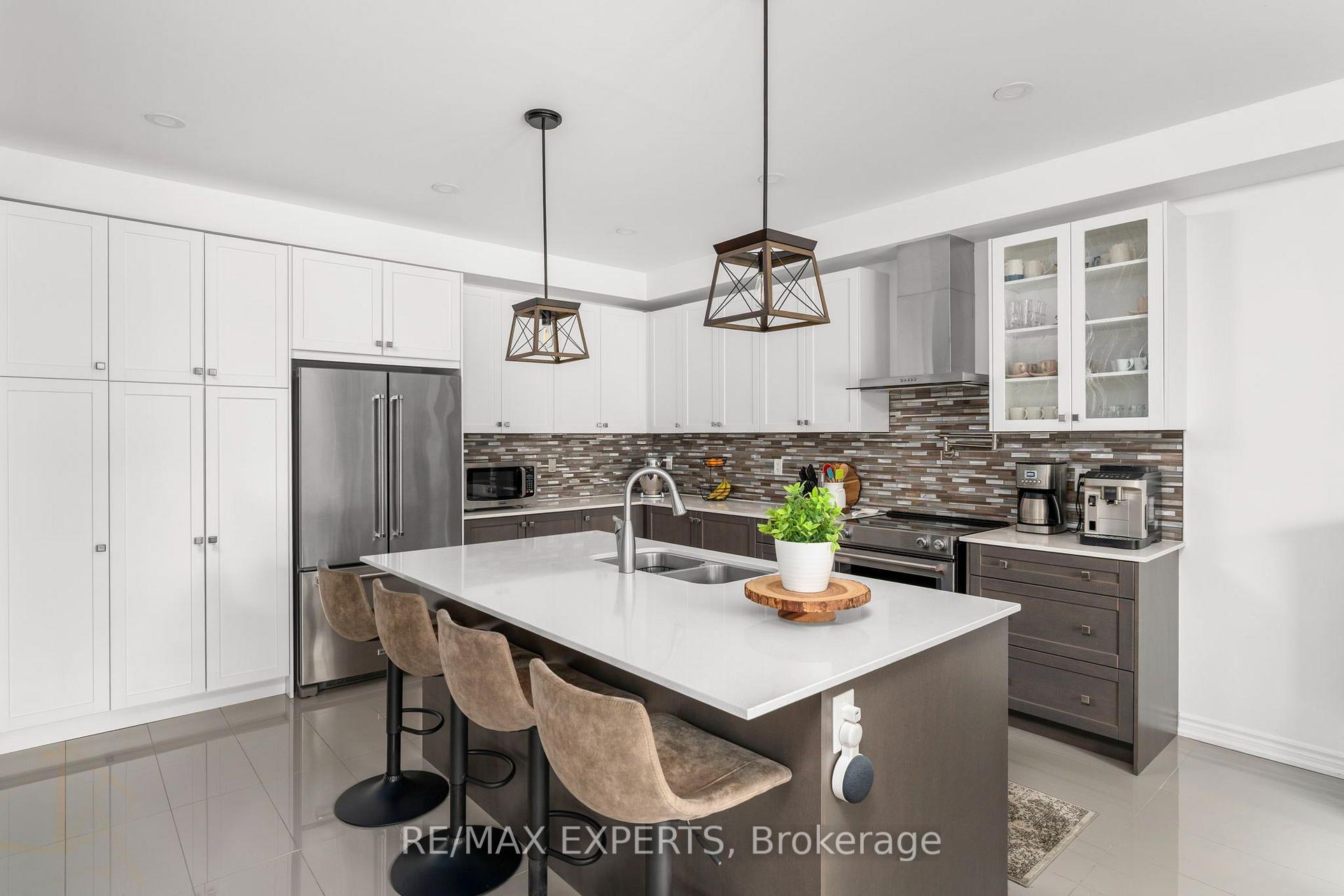 Photo 14 of 20 Hackett Street, New Tecumseth, Alliston — HOMEH