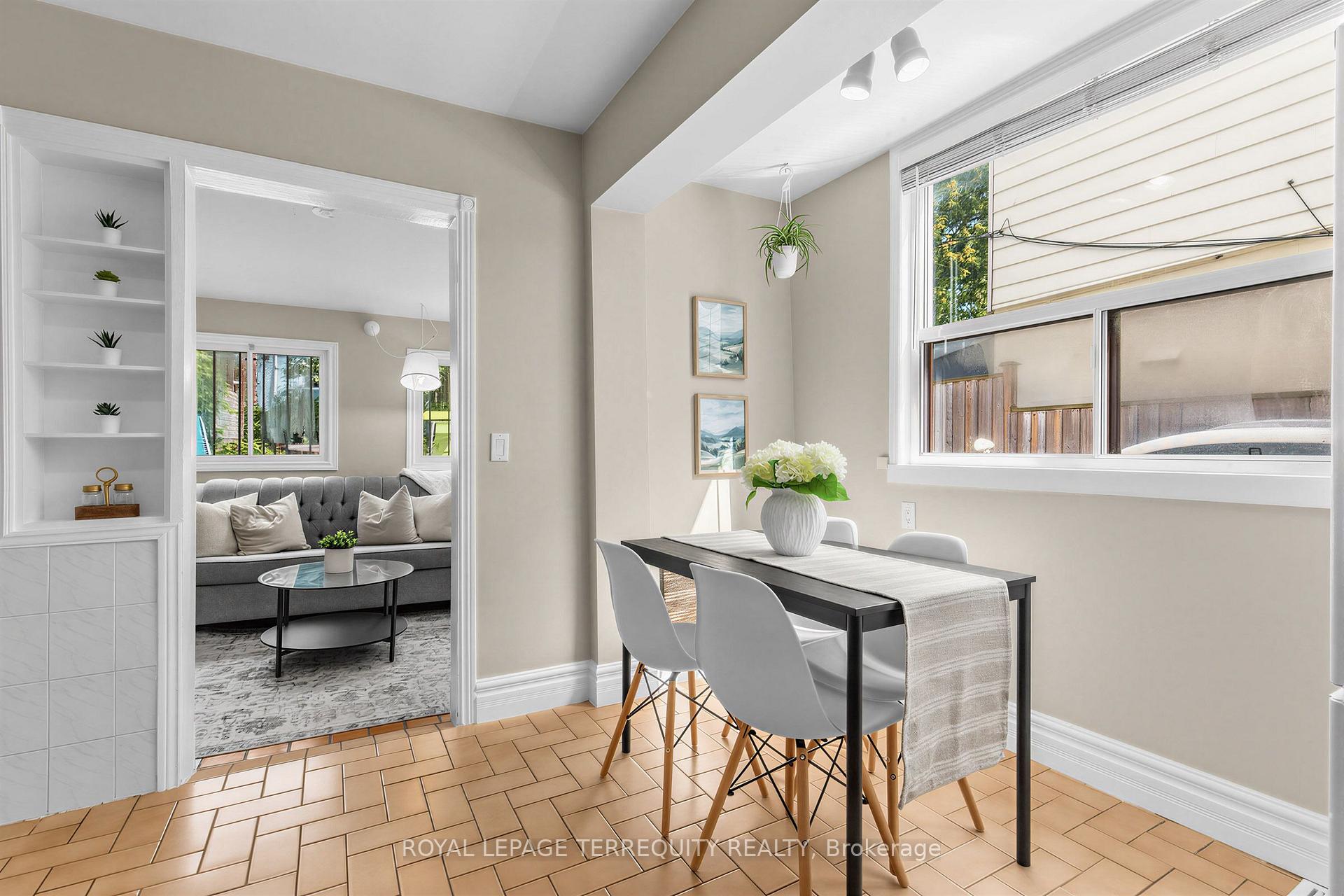 Photo 13 of 211 Blackthorn Avenue, Toronto, Weston-Pellam Park — HOMEH