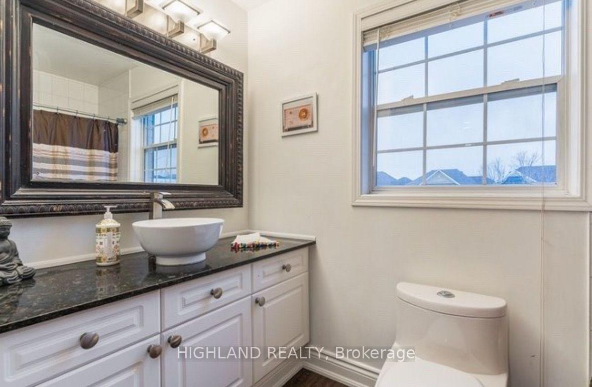 Photo 4 of 2109 Grand Oak Trail, Oakville, Westmount — HOMEH