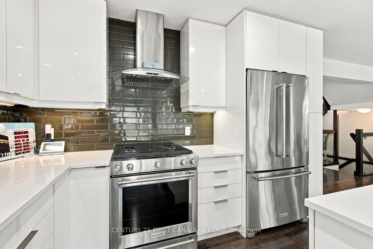 Photo 19 of 535 Freeport Street, London, North E — HOMEH