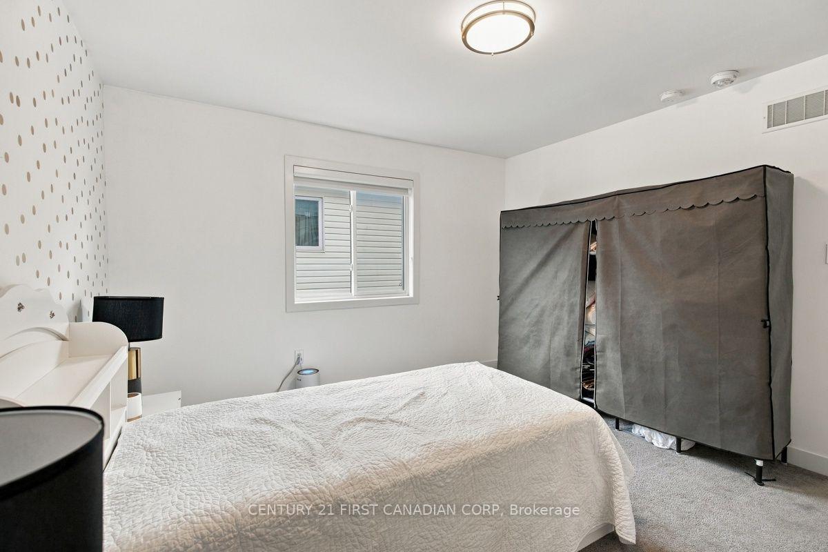 Photo 36 of 535 Freeport Street, London, North E — HOMEH