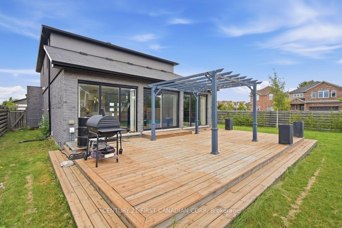 Photo 43 of 535 Freeport Street, London, North E — HOMEH