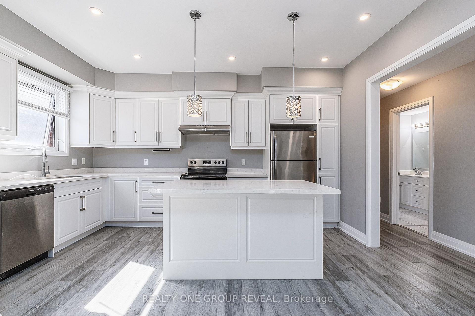 Photo 12 of Unit 2, 96 Cromwell Avenue, Oshawa, Vanier — HOMEH