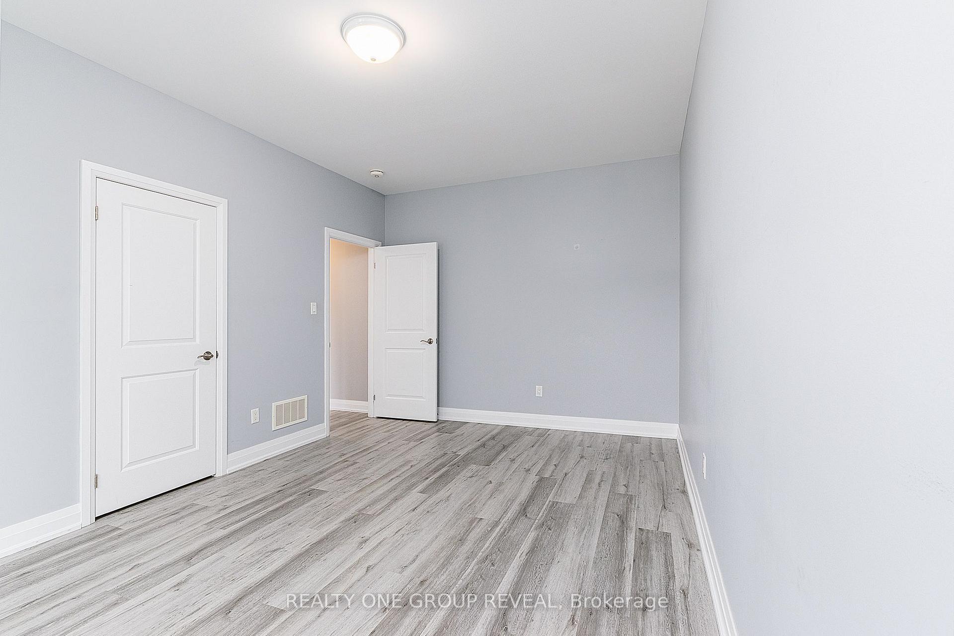 Photo 18 of Unit 2, 96 Cromwell Avenue, Oshawa, Vanier — HOMEH