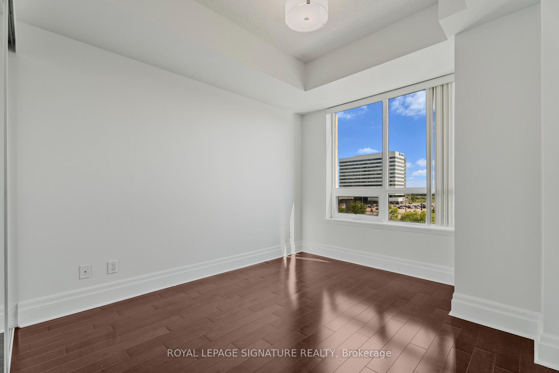 Photo 16 of Unit 408, 39 Upper Duke Crescent, Markham, Unionville — HOMEH