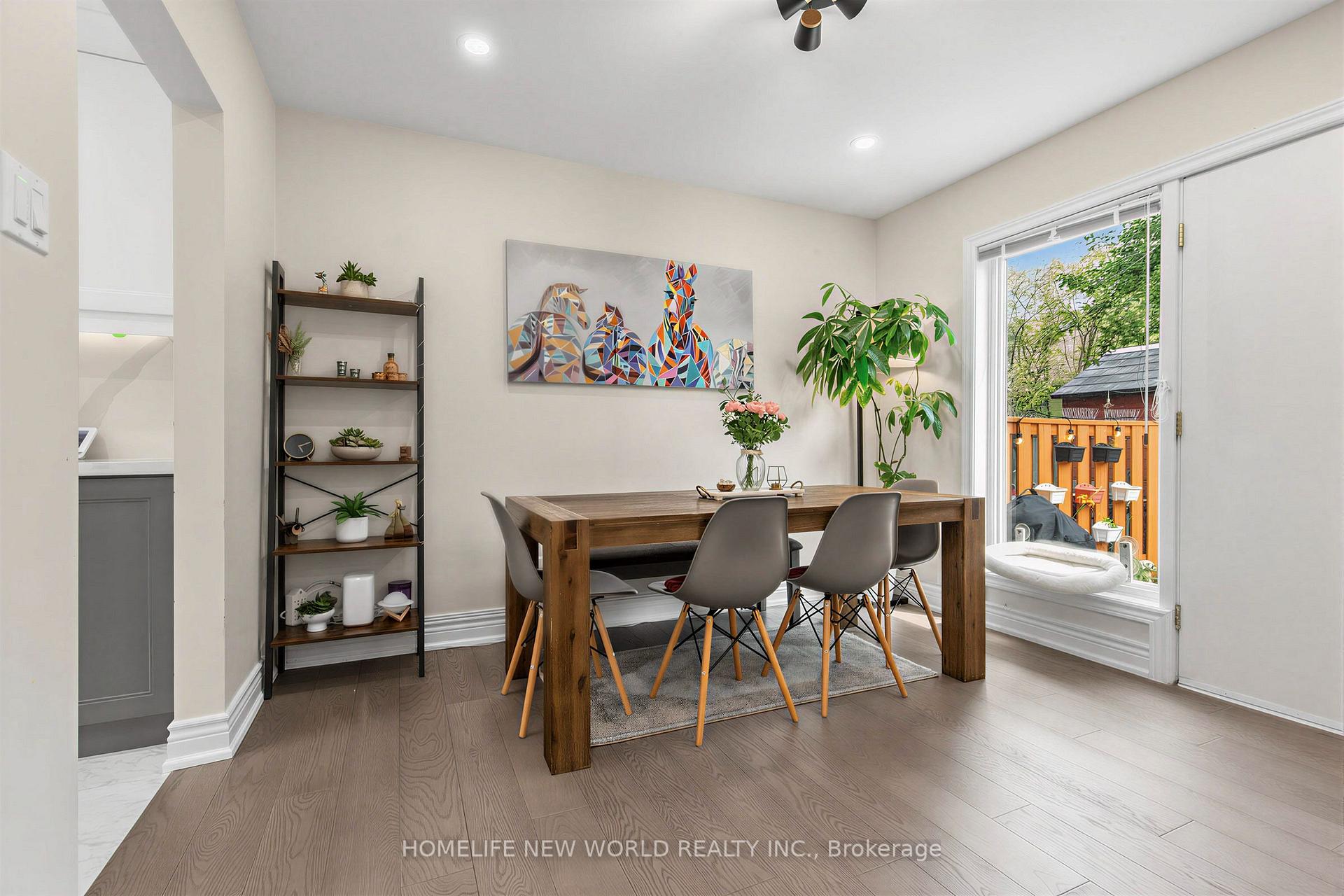 Photo 6 of Unit 306, 19 Liszt Gate, North York, Hillcrest Village — HOMEH
