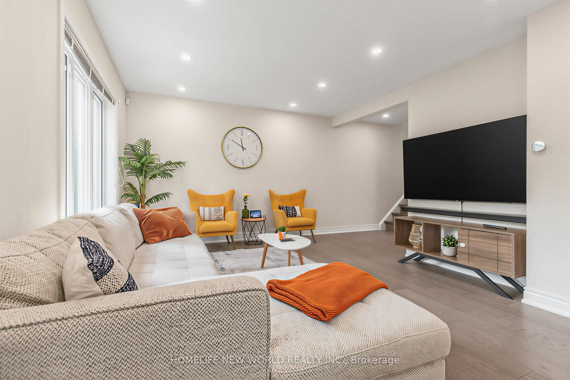 Photo 7 of Unit 306, 19 Liszt Gate, North York, Hillcrest Village — HOMEH