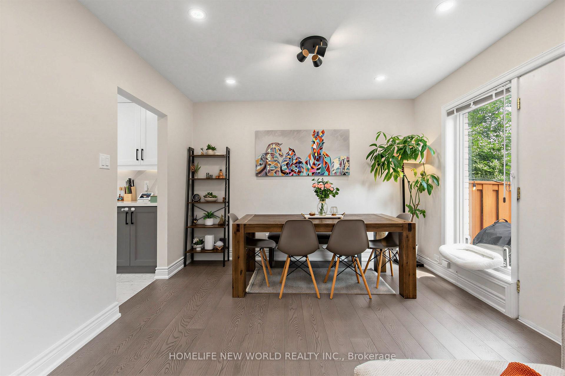 Photo 9 of Unit 306, 19 Liszt Gate, North York, Hillcrest Village — HOMEH