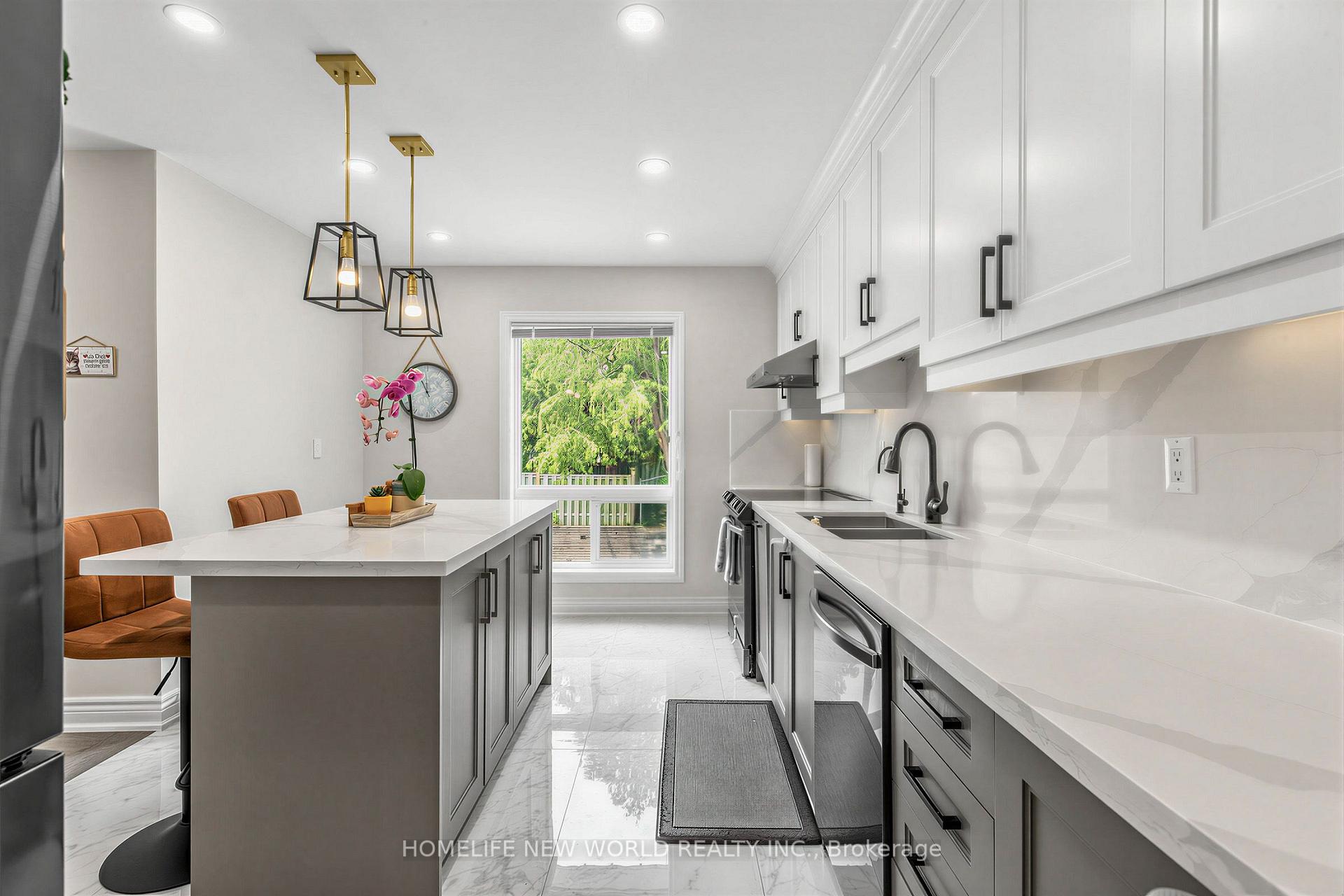 Photo 14 of Unit 306, 19 Liszt Gate, North York, Hillcrest Village — HOMEH