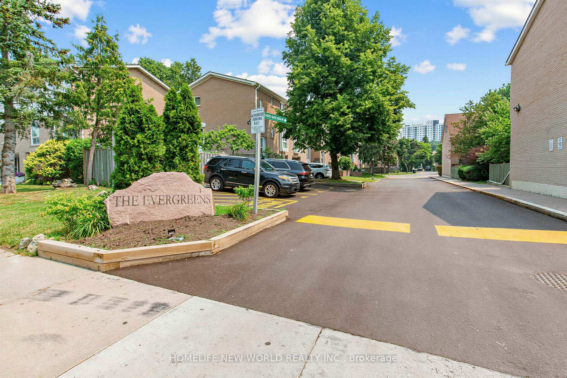 Photo 32 of Unit 306, 19 Liszt Gate, North York, Hillcrest Village — HOMEH
