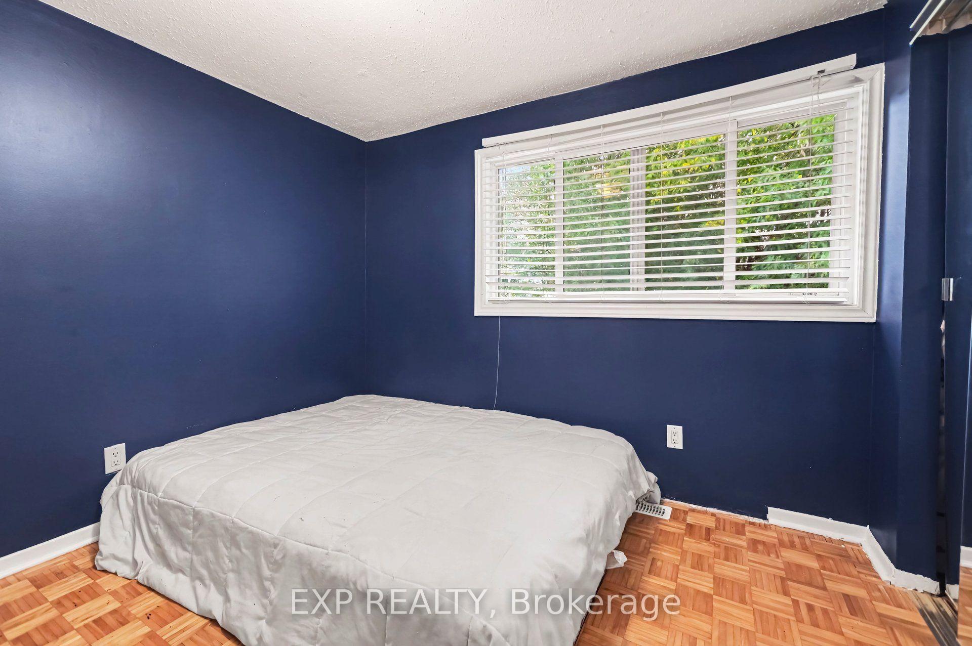 Photo 16 of 77 Grady Crescent, Ottawa, Sheahan Estates/Trend Village — HOMEH