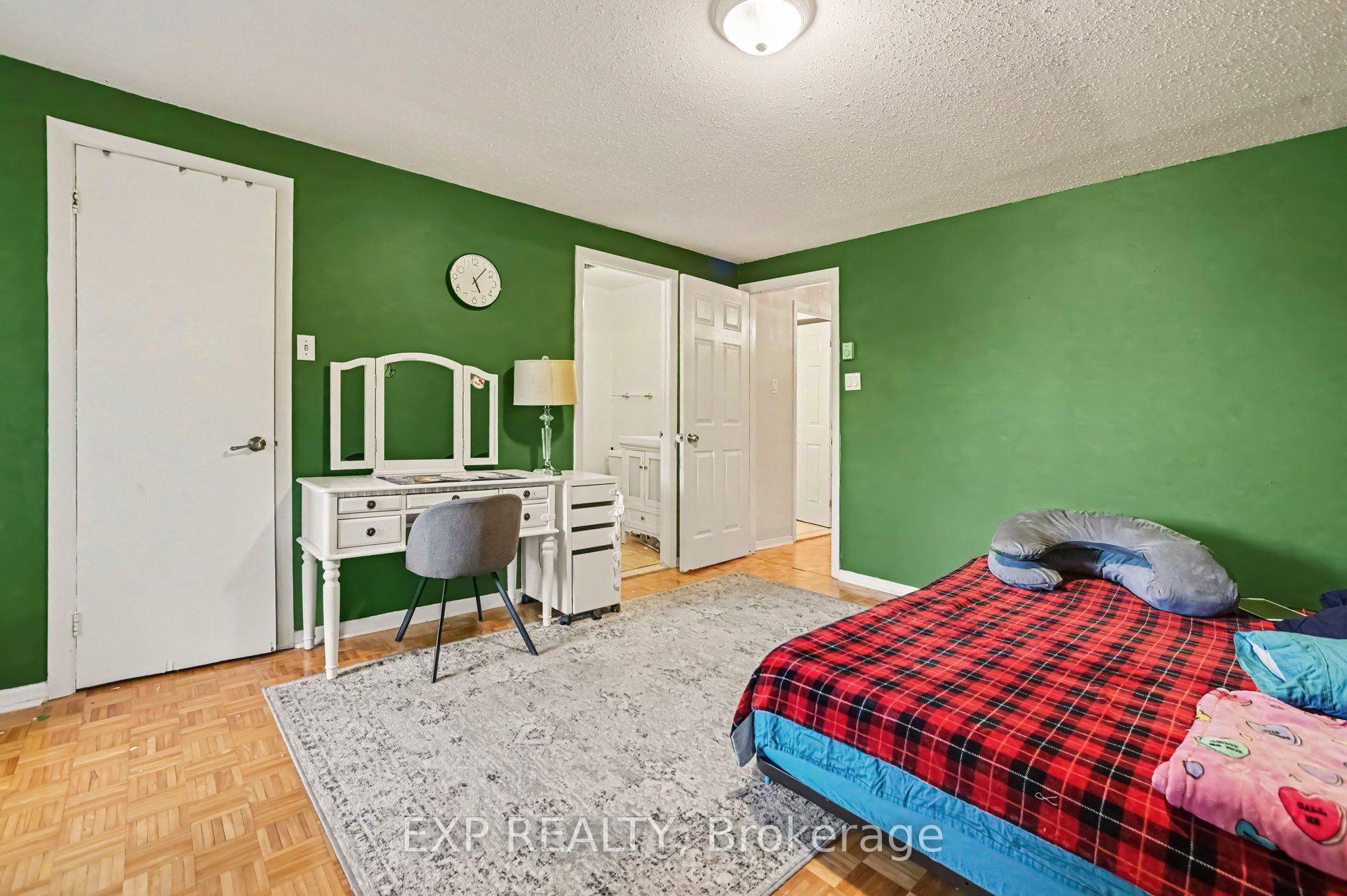 Photo 19 of 77 Grady Crescent, Ottawa, Sheahan Estates/Trend Village — HOMEH