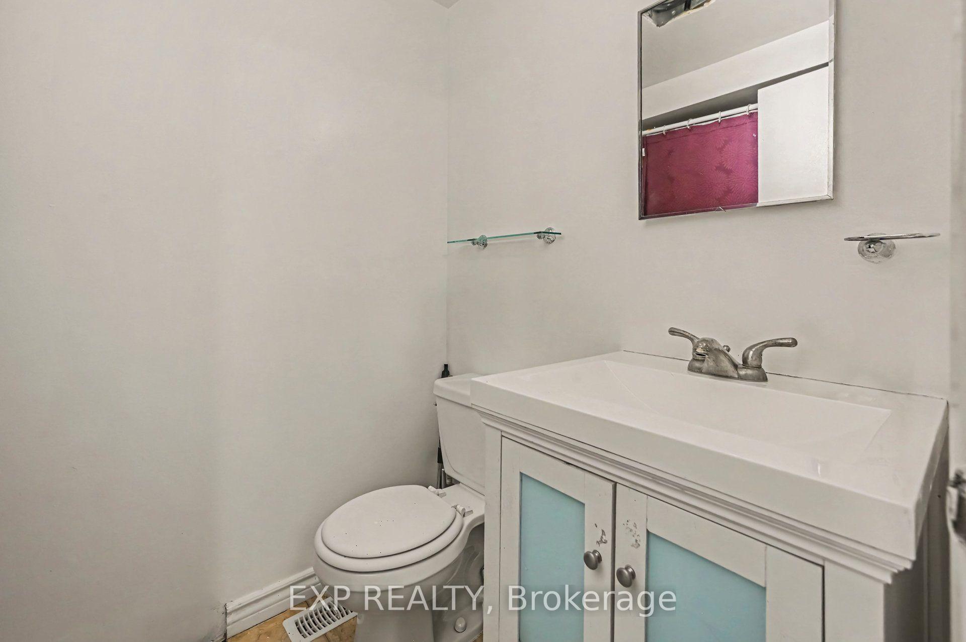 Photo 21 of 77 Grady Crescent, Ottawa, Sheahan Estates/Trend Village — HOMEH