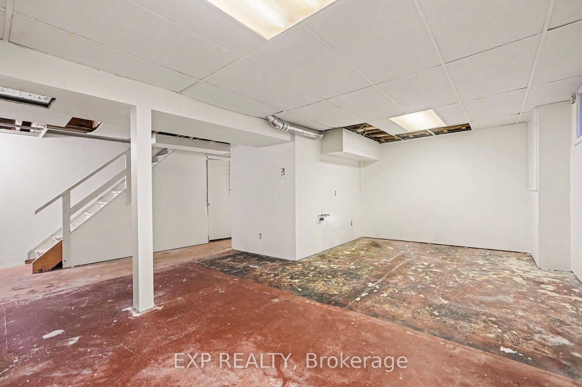 Photo 34 of 77 Grady Crescent, Ottawa, Sheahan Estates/Trend Village — HOMEH