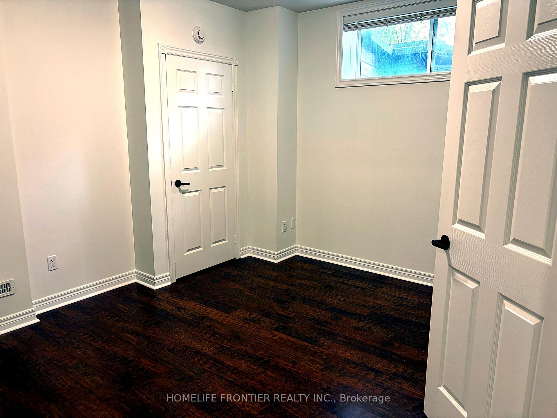Photo 6 of Unit Lower, 33 Green Meadows Circle, North York, Don Valley Village — HOMEH