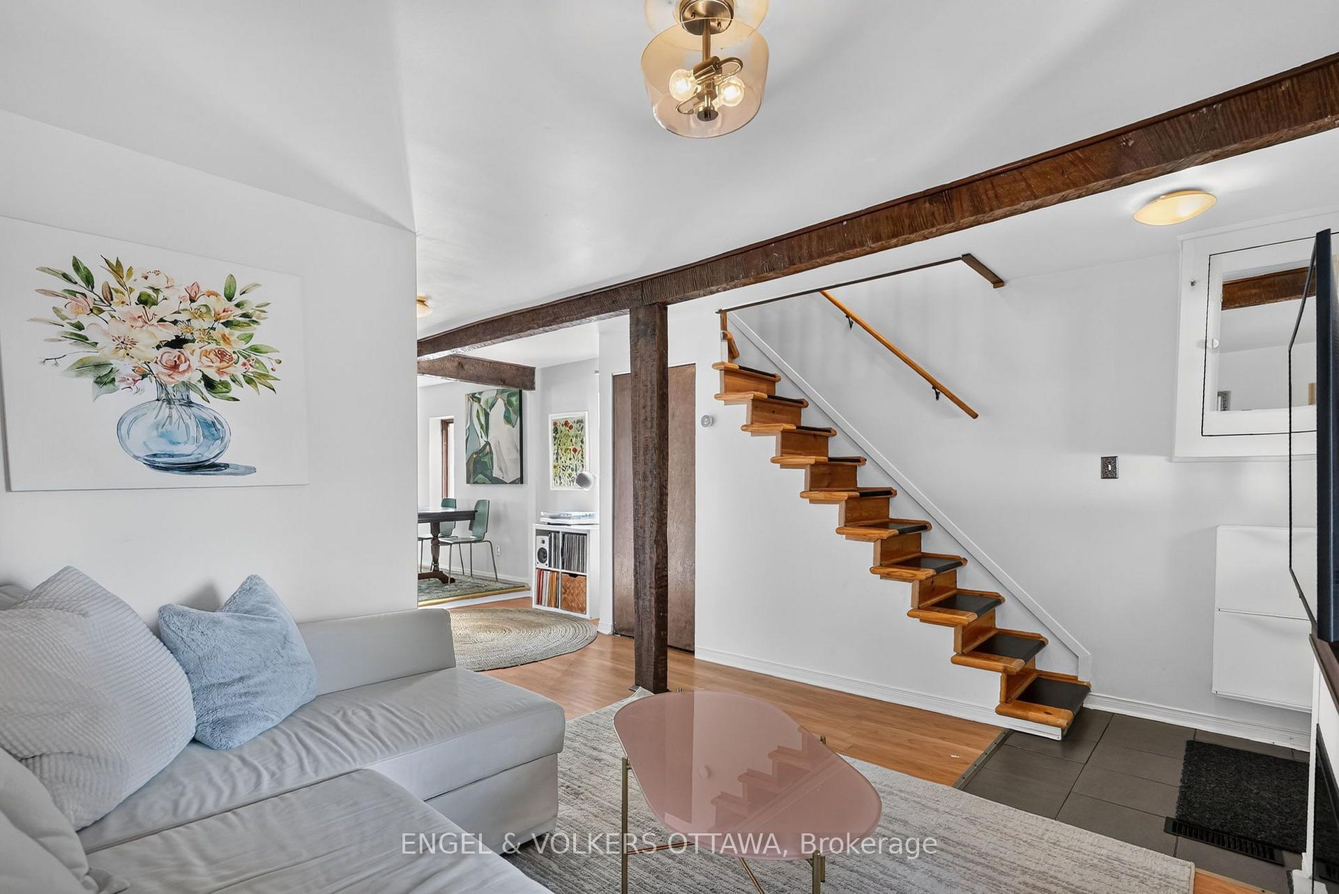 Photo 9 of 319 Savard Avenue, Ottawa, Vanier — HOMEH